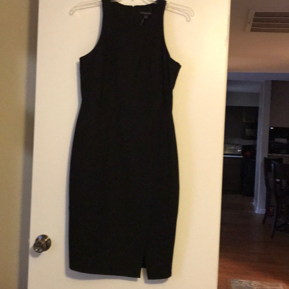Sporty Fun Dress. Sneakers or Heels. Off Ctr slit